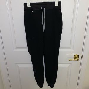 FIGS scrubs